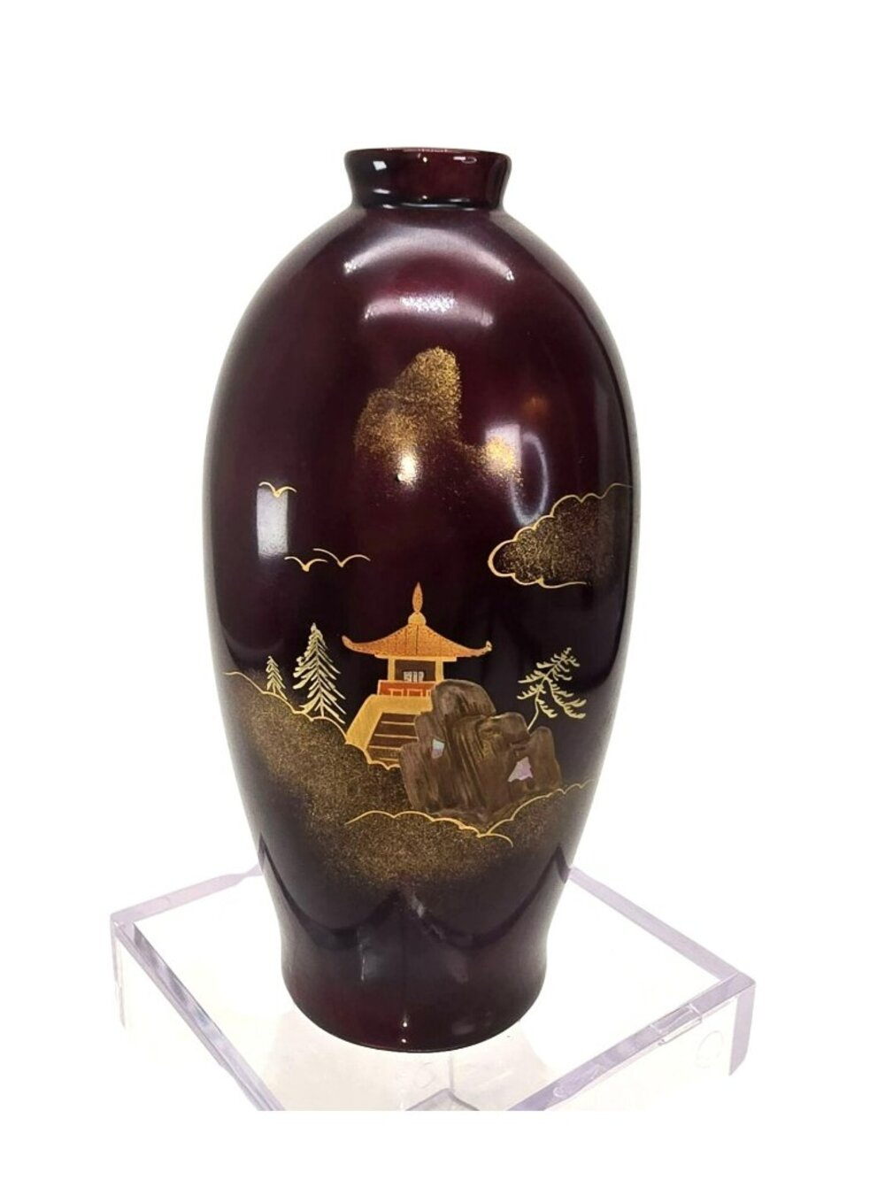 Royal Kutani Porcelain Vase Red Laquer With Japanese Pagoda & Landscape JE382